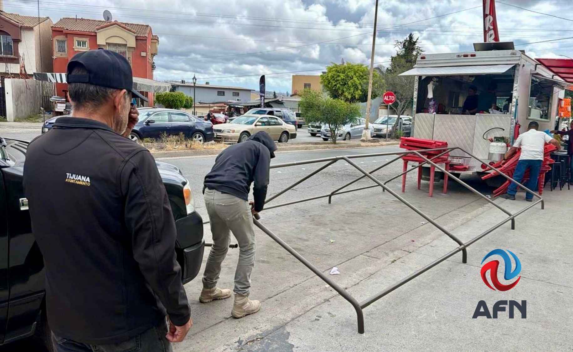 Refuerzan operativo de ordenamiento del comercio en Santa Fe