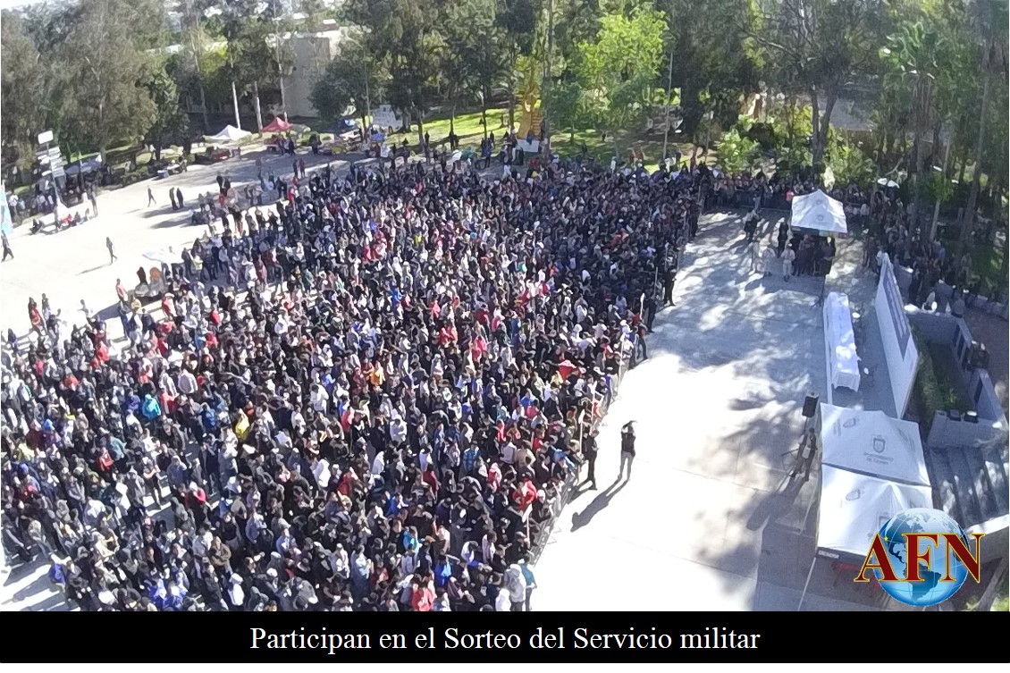 Participan en el Sorteo del Servicio militar
