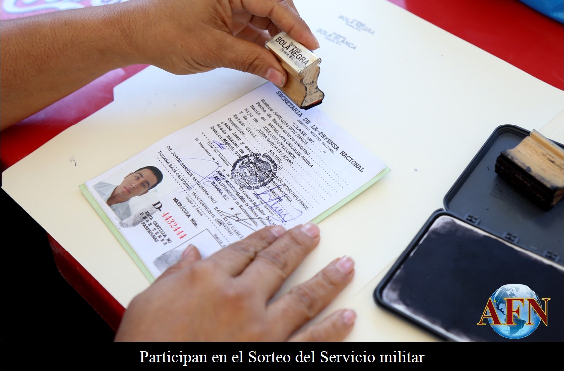 Participan en el Sorteo del Servicio militar