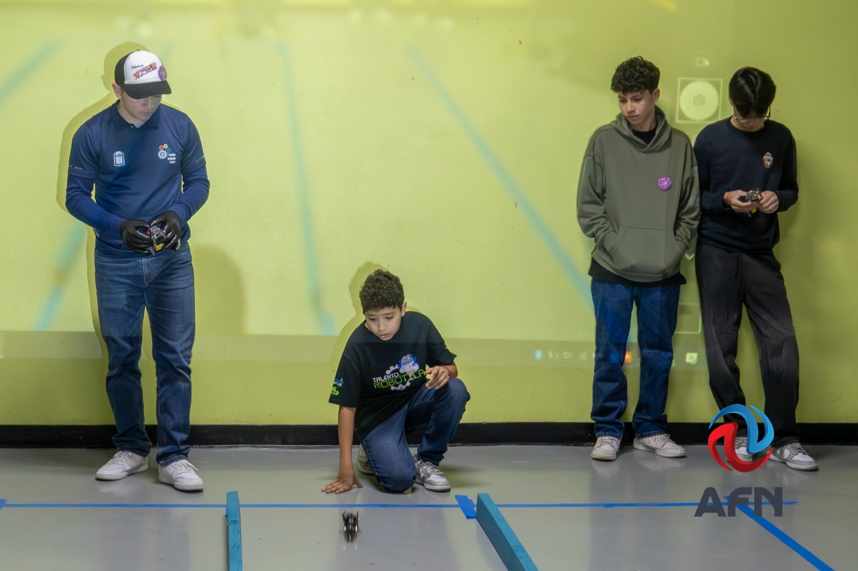 Niños y jóvenes participaron en la Final Junior ROBO MATRIX