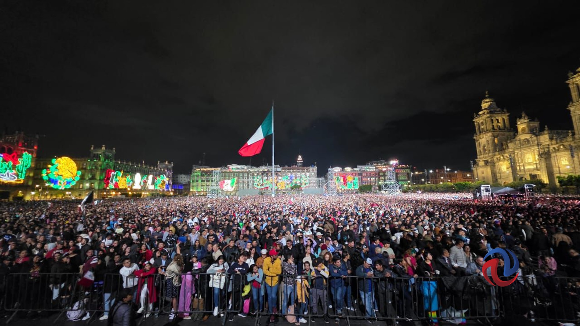 Da Claudia Sheinbaum el Grito de independencia, con zócalo lleno