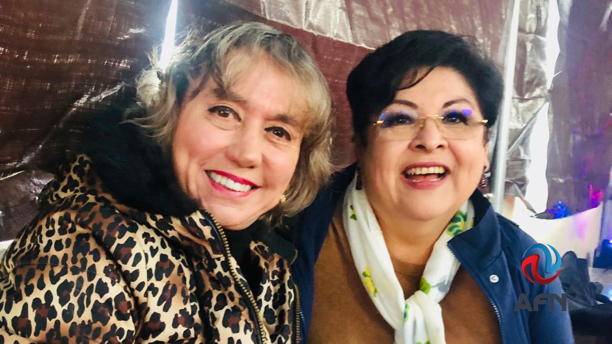 Periodistas fronterizos reconocen la trayectoria de Sandra Dibble 