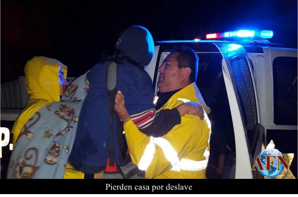 Pierden casa por deslave