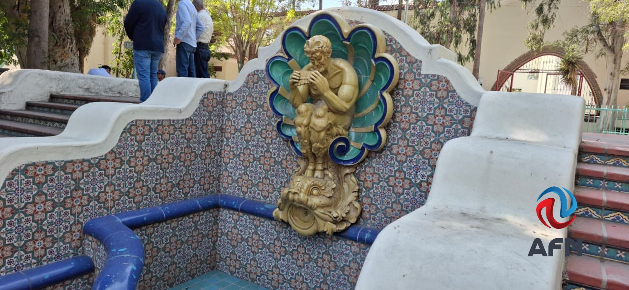 Comparten exposición fotográfica y plática sobre el Casino de Agua Caliente