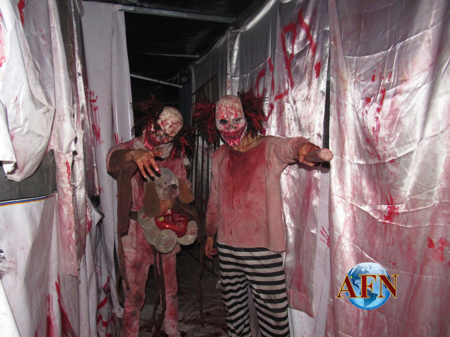 En el infierno y Sin Escape