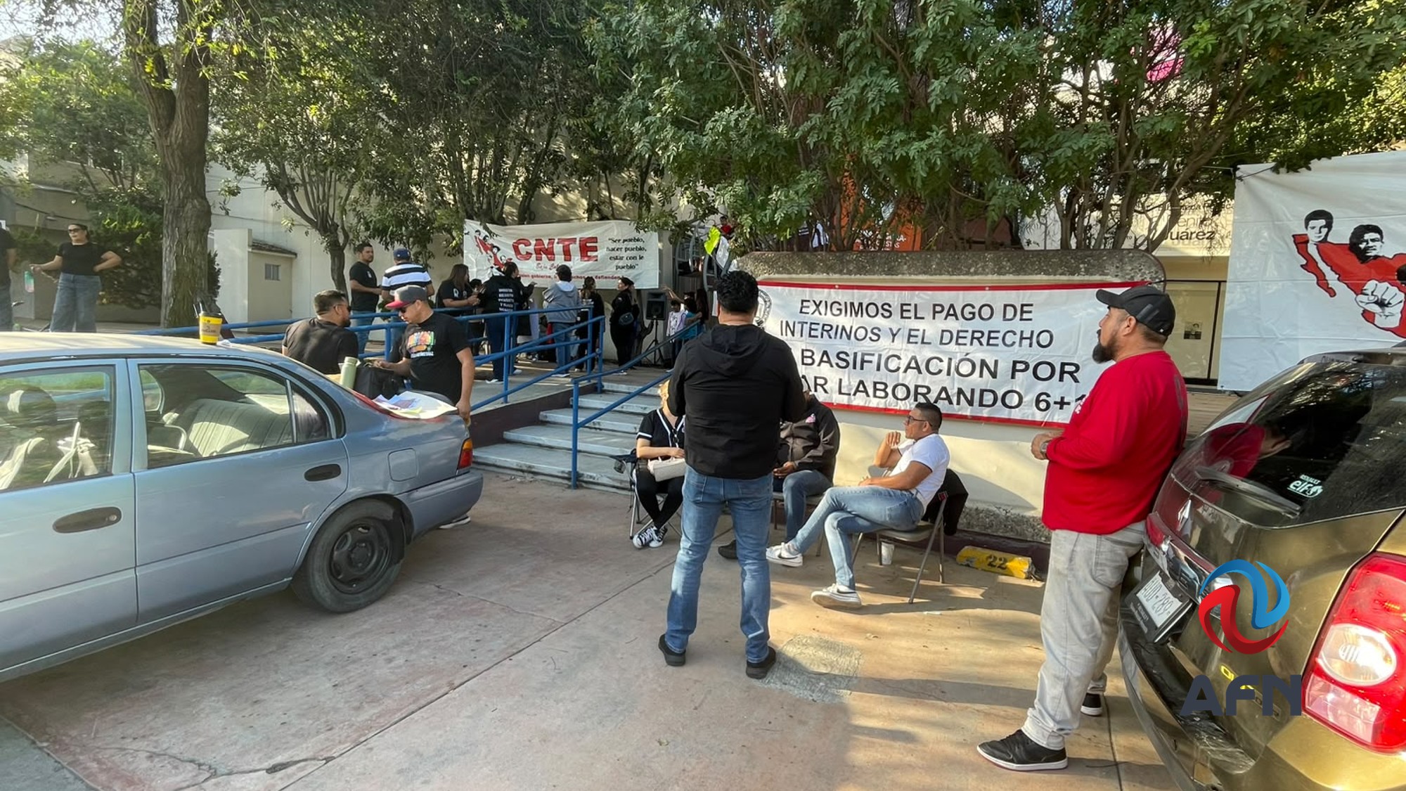 Sigue protesta de integrantes de la CNTE en Tijuana; exigen el pago a interinos