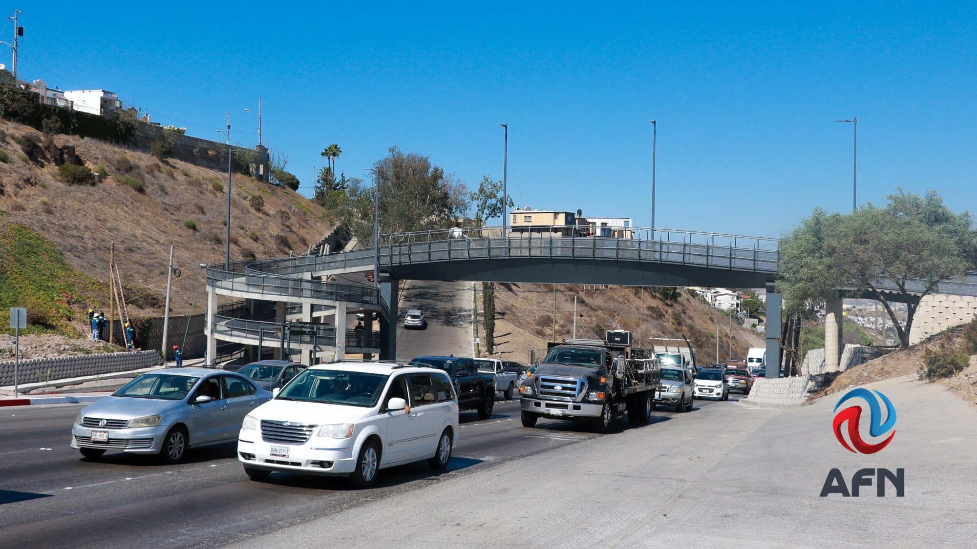 Inauguraron el puente peatonal Margarito Saldaña 