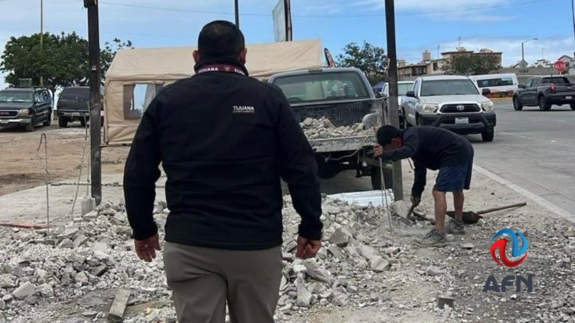 Retiran car wash y puestos ilegales del fraccionamiento Santa Fe