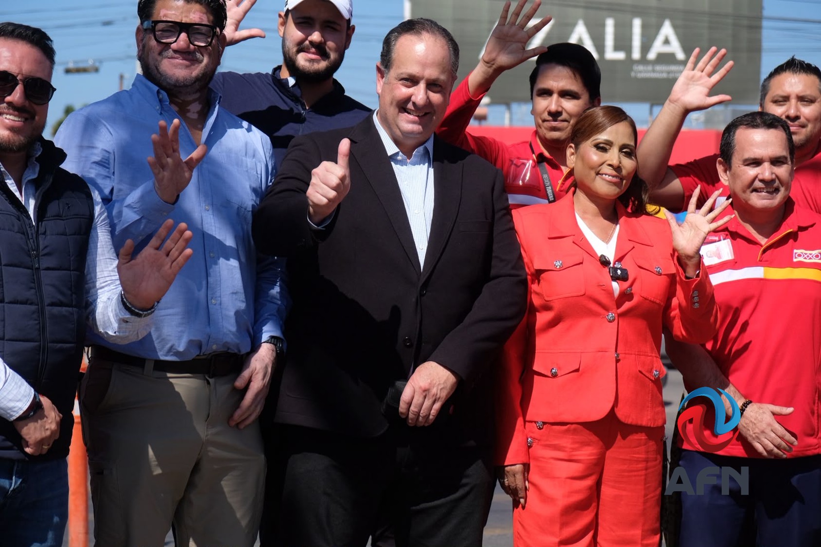 Rehabilitaron camellones de la avenida Reforma en Ensenada 