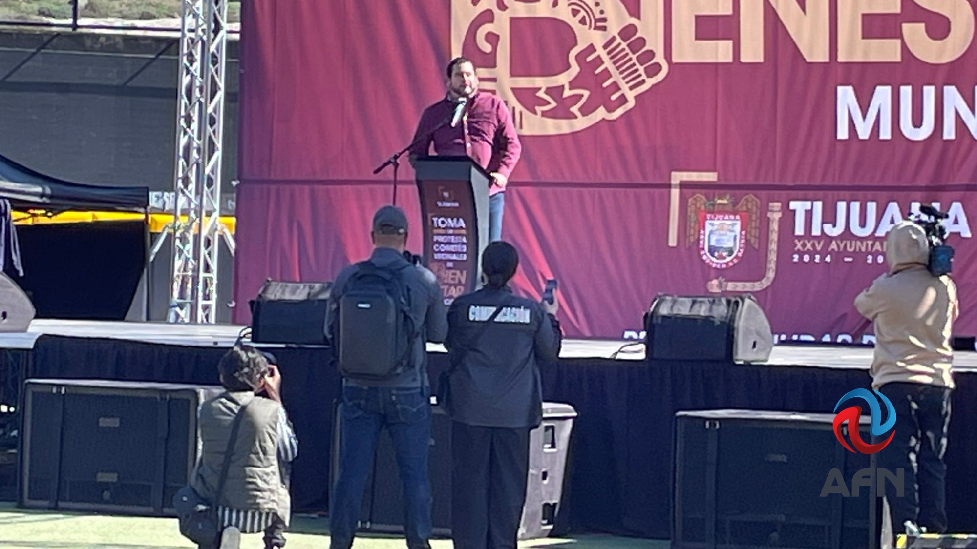 Toman protesta representantes de mil 091 comités vecinales