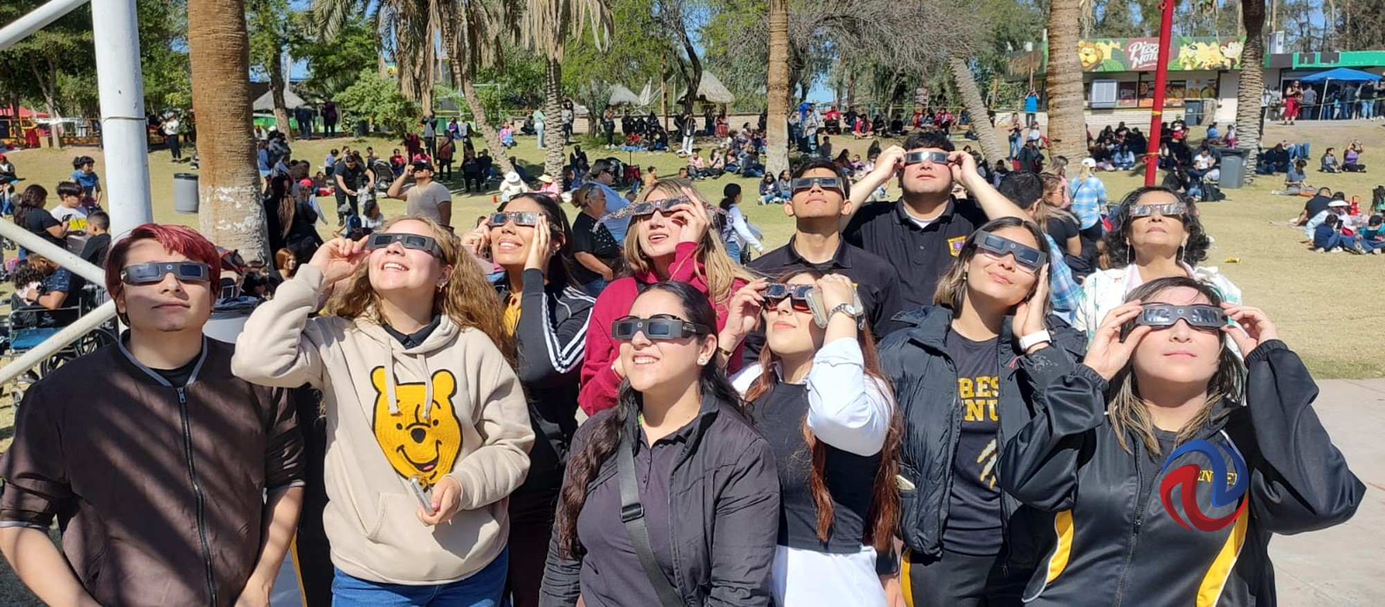 Mexicalenses salieron a ver el eclipse