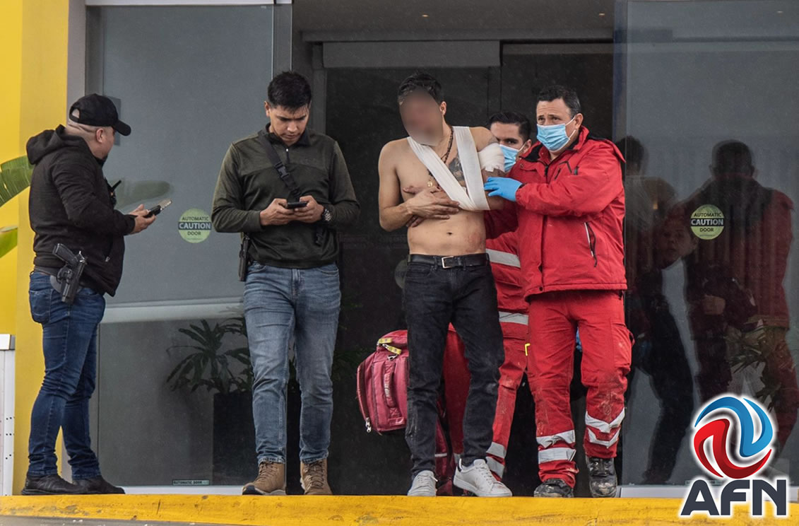 Atacan a tiros a un hombre en el estacionamiento de un hotel