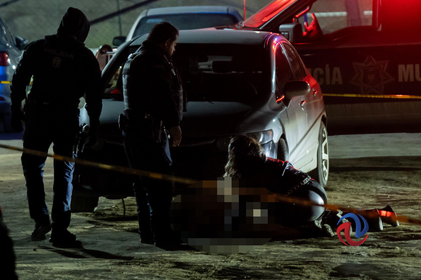 Asesinan a balazos a un hombre en estacionamiento de unas canchas de futbol