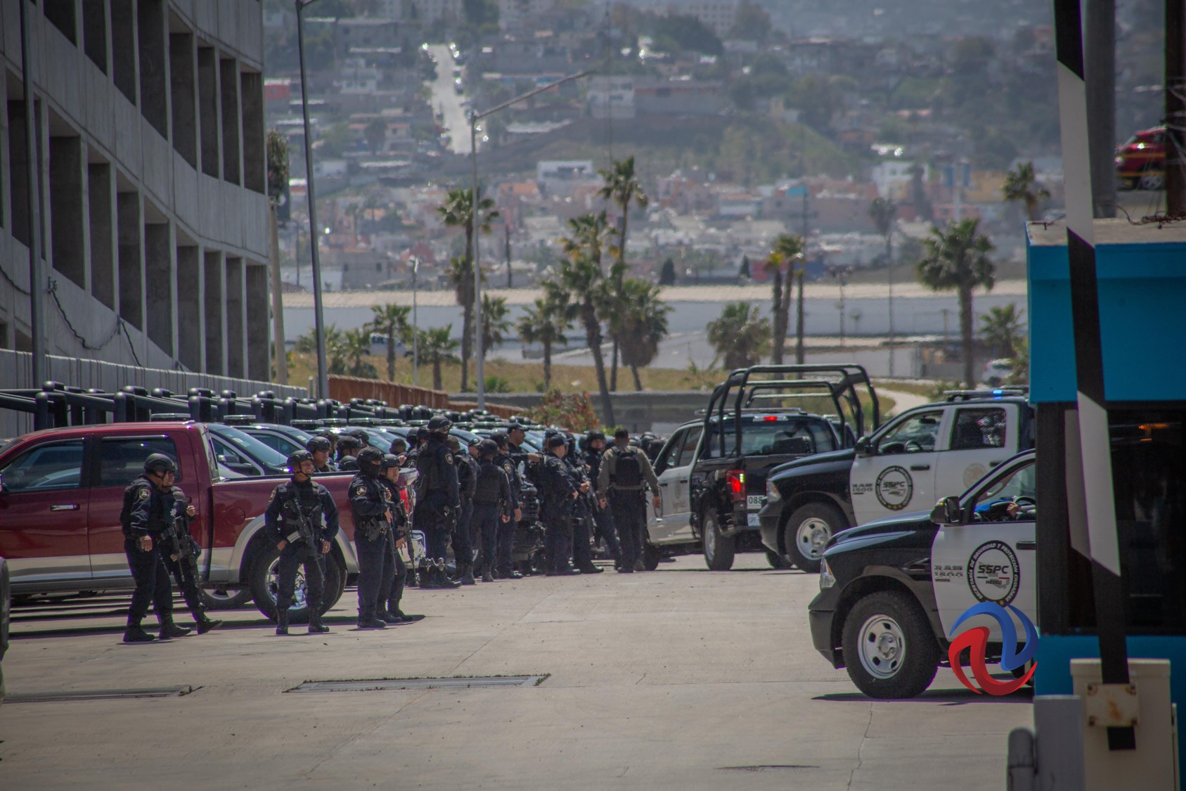Arribó a Tijuana grupo policiaco de élite del gobierno federal