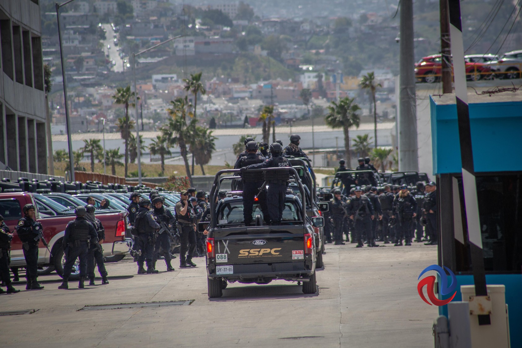 Arribó a Tijuana grupo policiaco de élite del gobierno federal