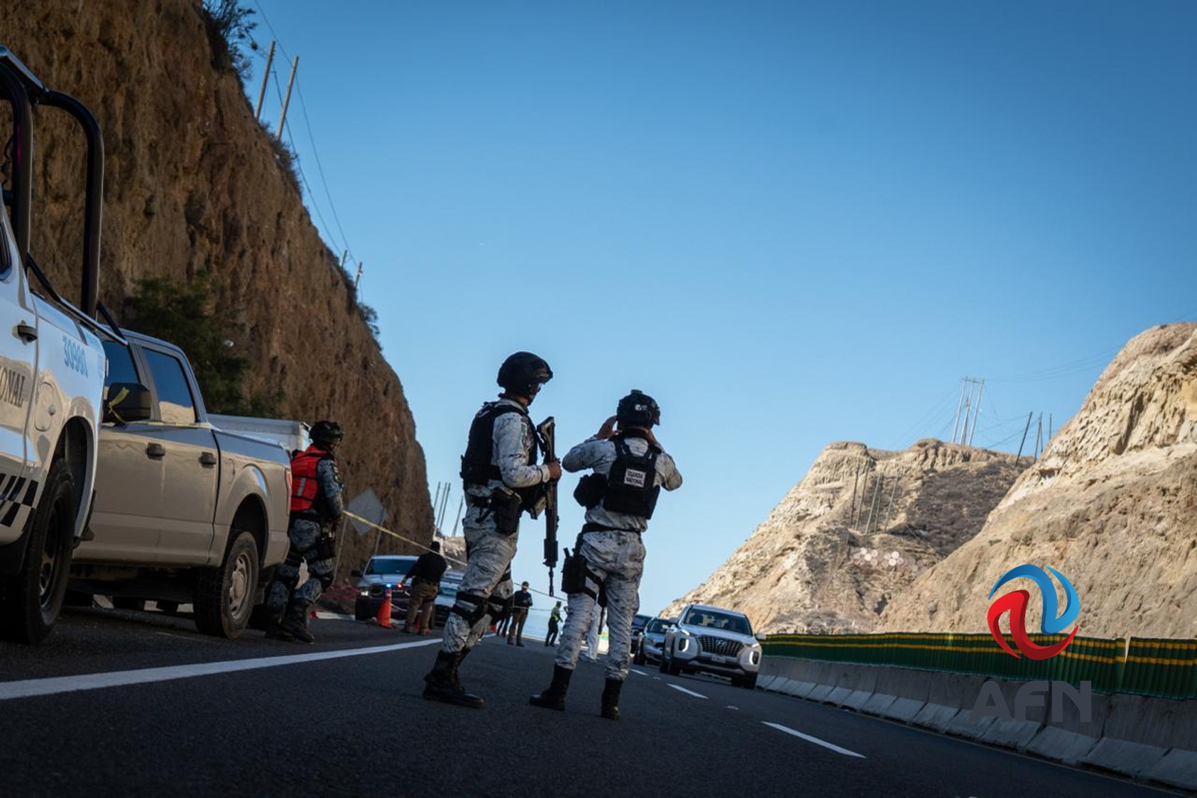 Hallan cuerpo con huellas de violencia, en autopista Tijuana-Rosarito