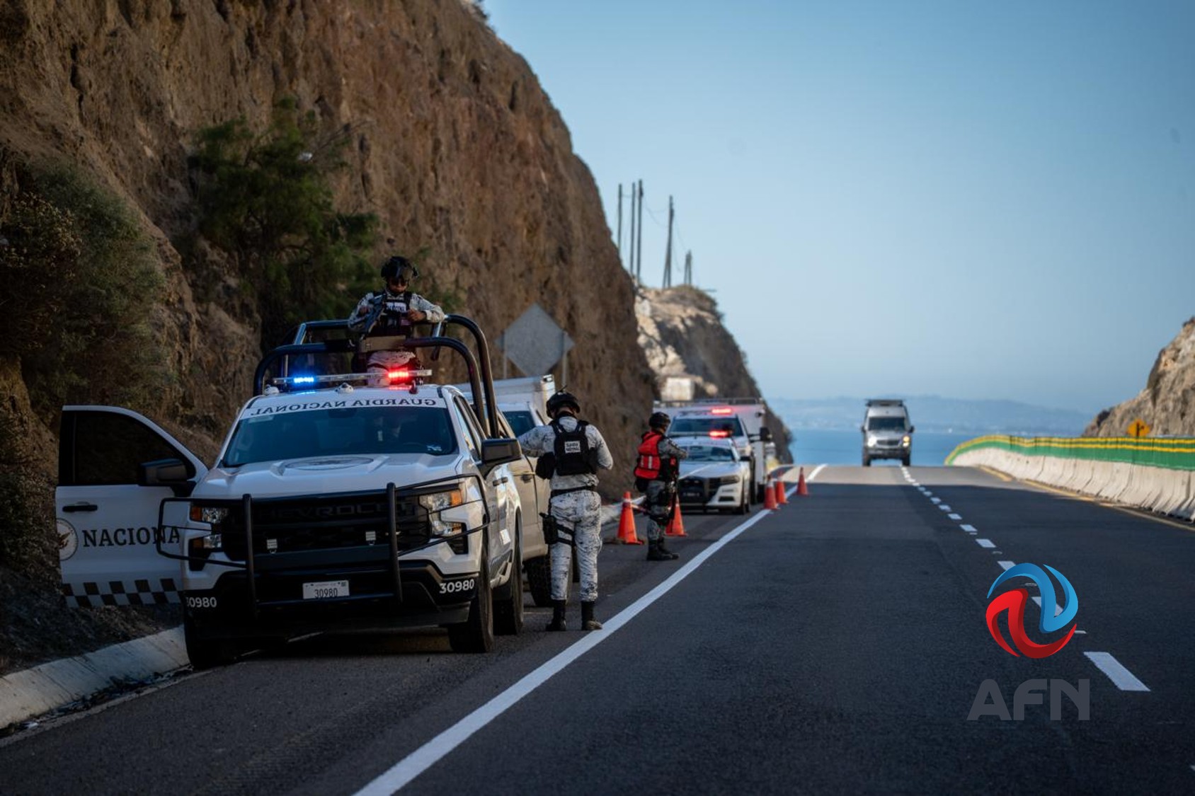 Hallan cuerpo con huellas de violencia, en autopista Tijuana-Rosarito