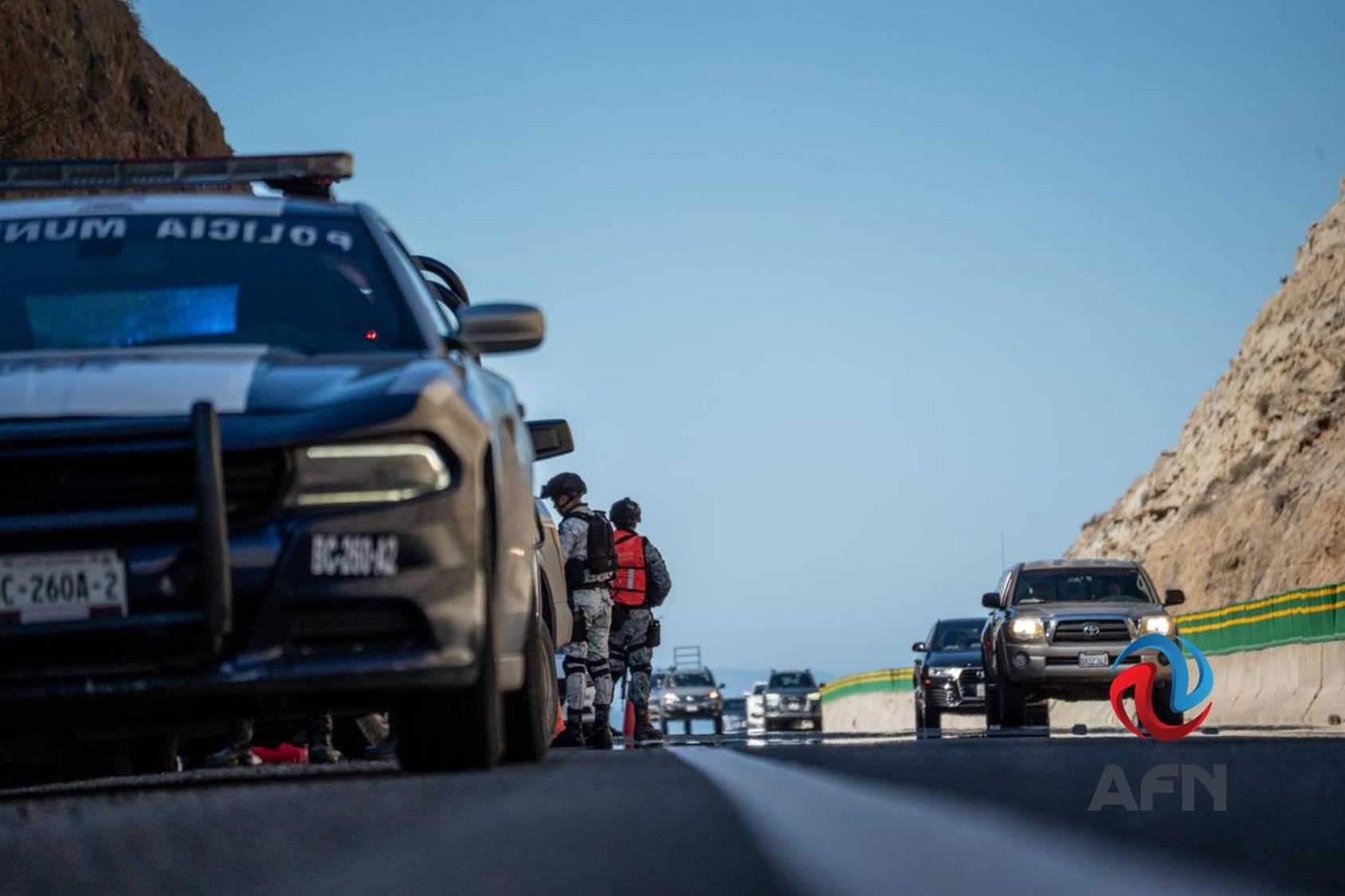 Hallan cuerpo con huellas de violencia, en autopista Tijuana-Rosarito
