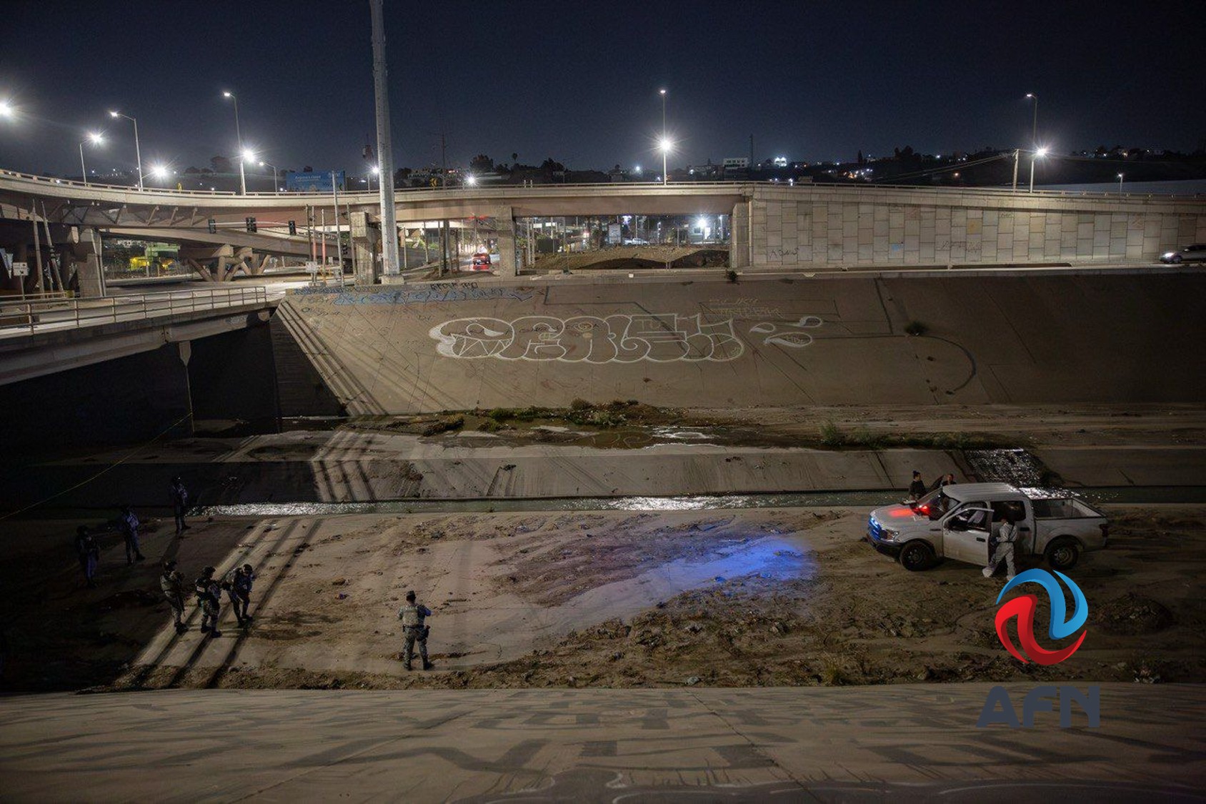 Dejan un cuerpo en una carriola abandonada en el canal del Río Alamar