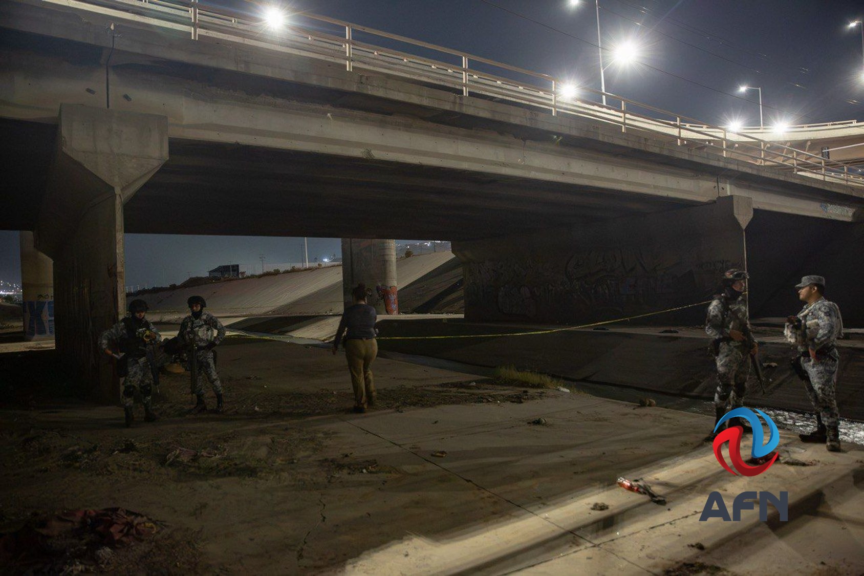 Dejan un cuerpo en una carriola abandonada en el canal del Río Alamar