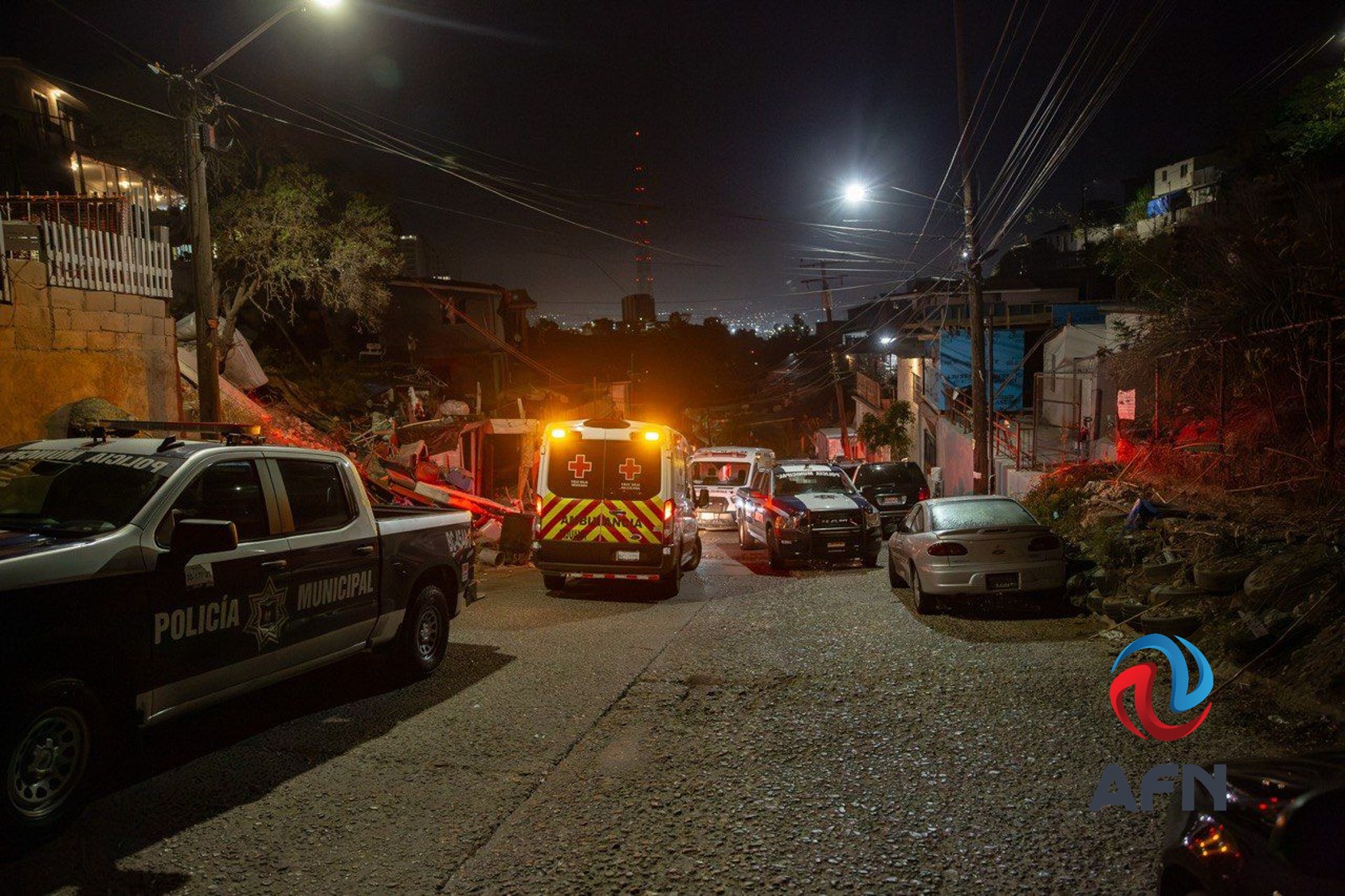 Asesinan a balazos a una mujer en la colonia Guadalajara; un niño resultó herido 