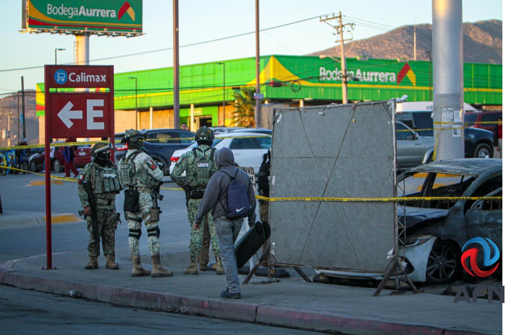Incendian automóvil con tres cuerpos en su interior