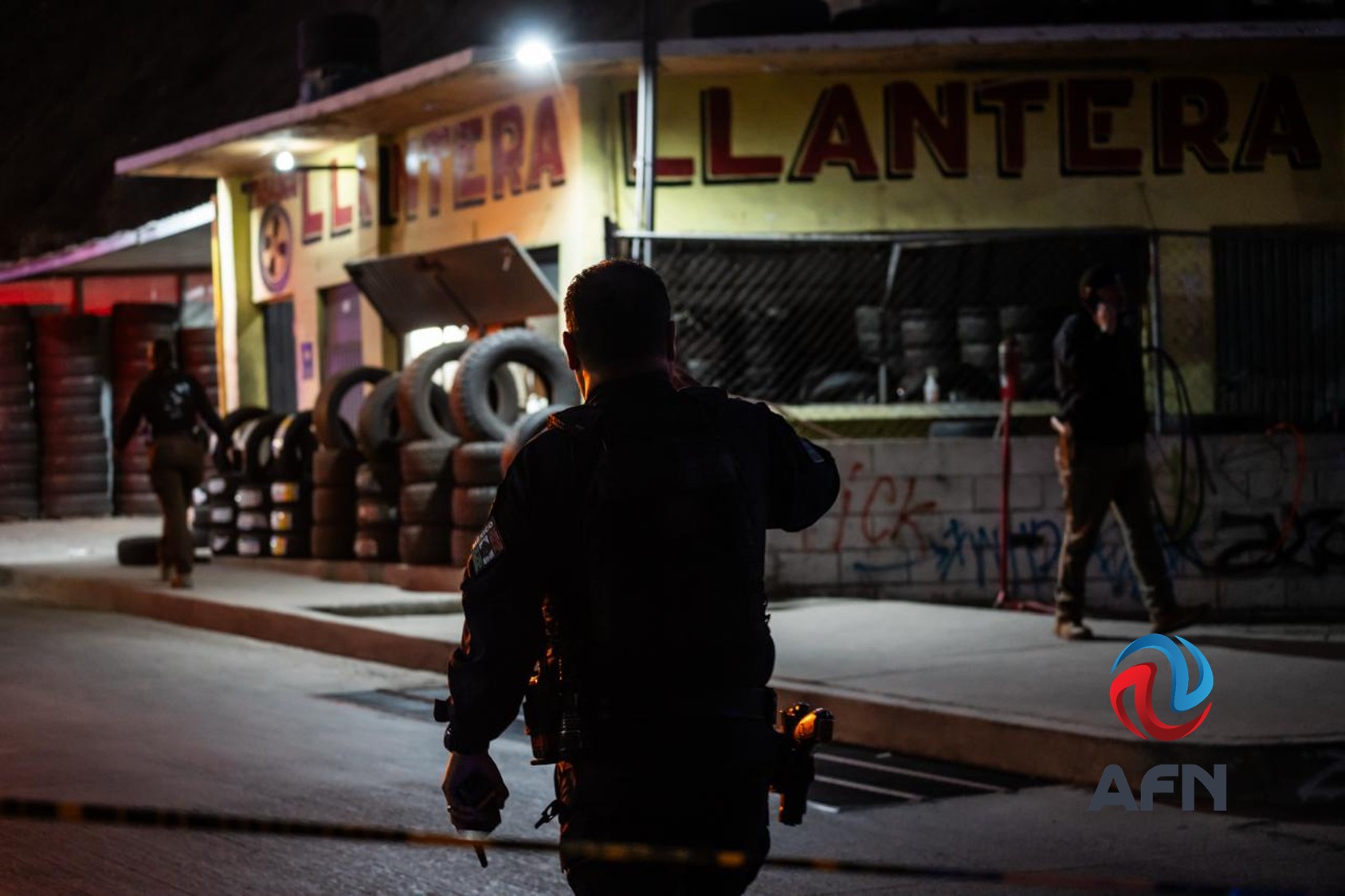 Disparan contra una llantera en la 3 de Octubre; hay un muerto y un herido