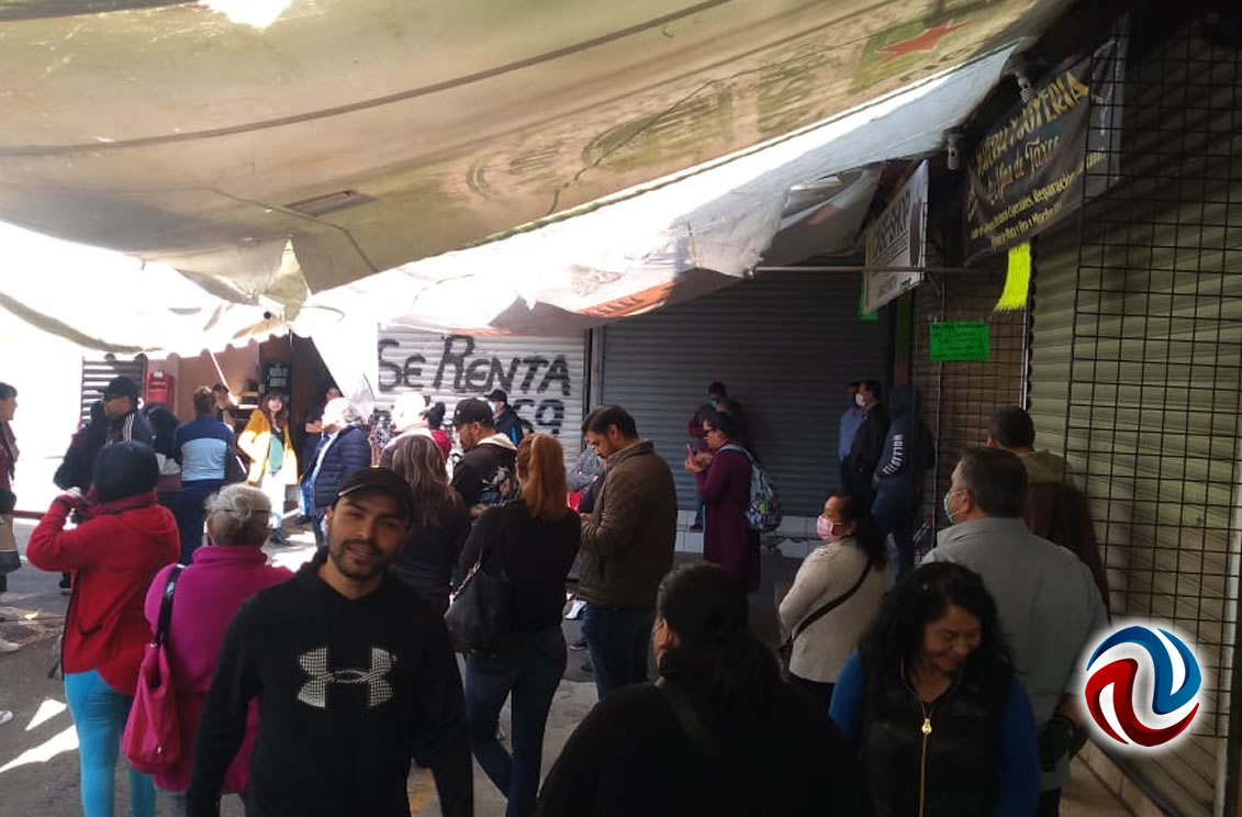 Locatarios de swap meet protestan por cobro de rentas