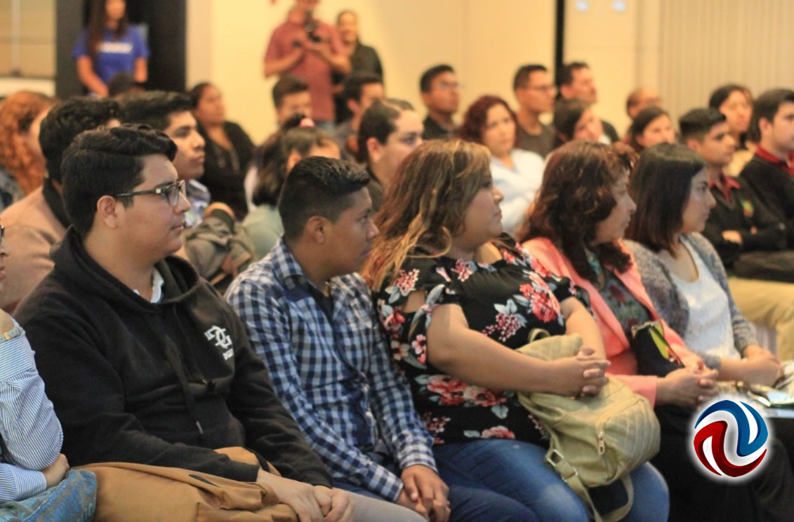 Lanza Telcel su aplicación educativa Aprende