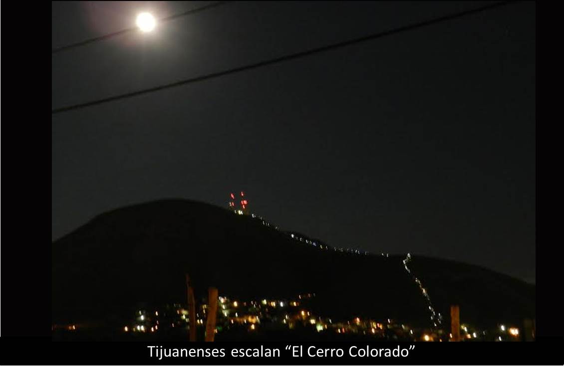 Tijuanenses escalan El Cerro Colorado