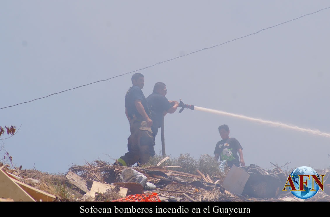Sofocan bomberos incendio en el Guaycura