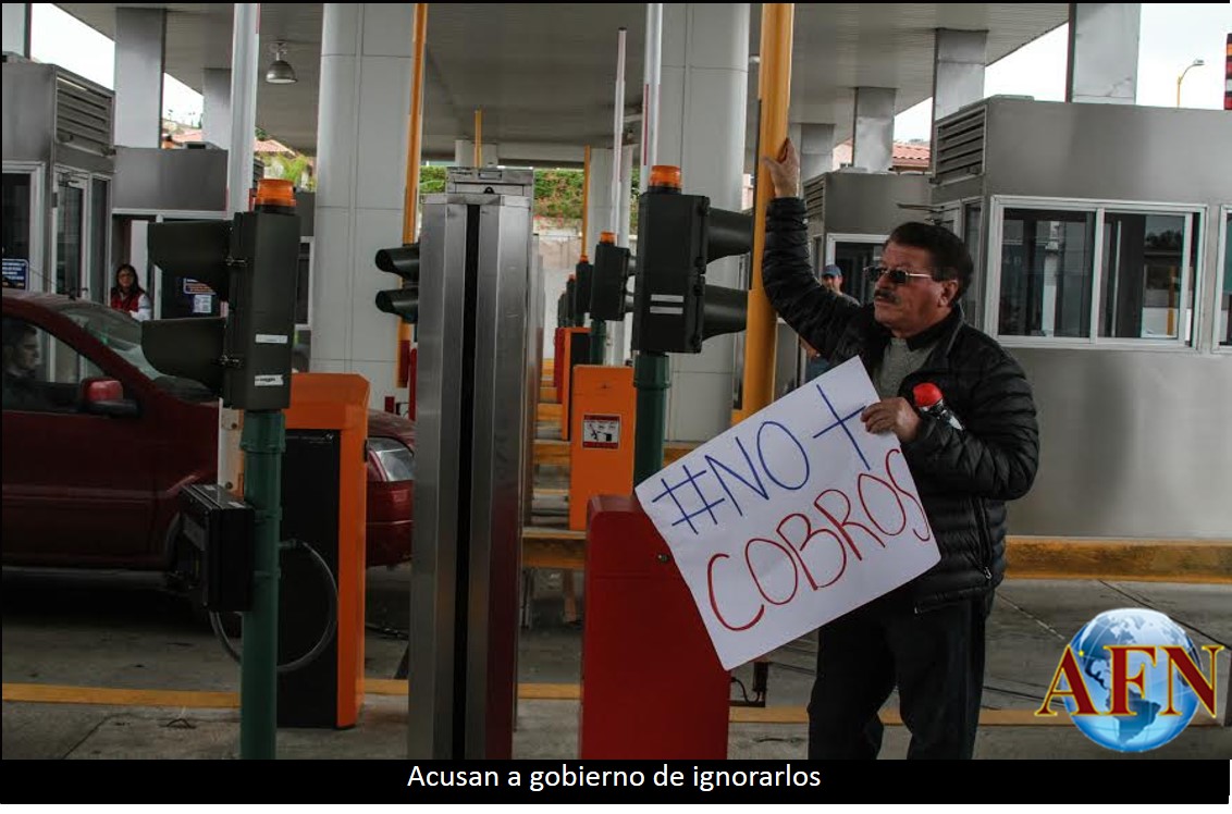 Toman casetas residentes de playas