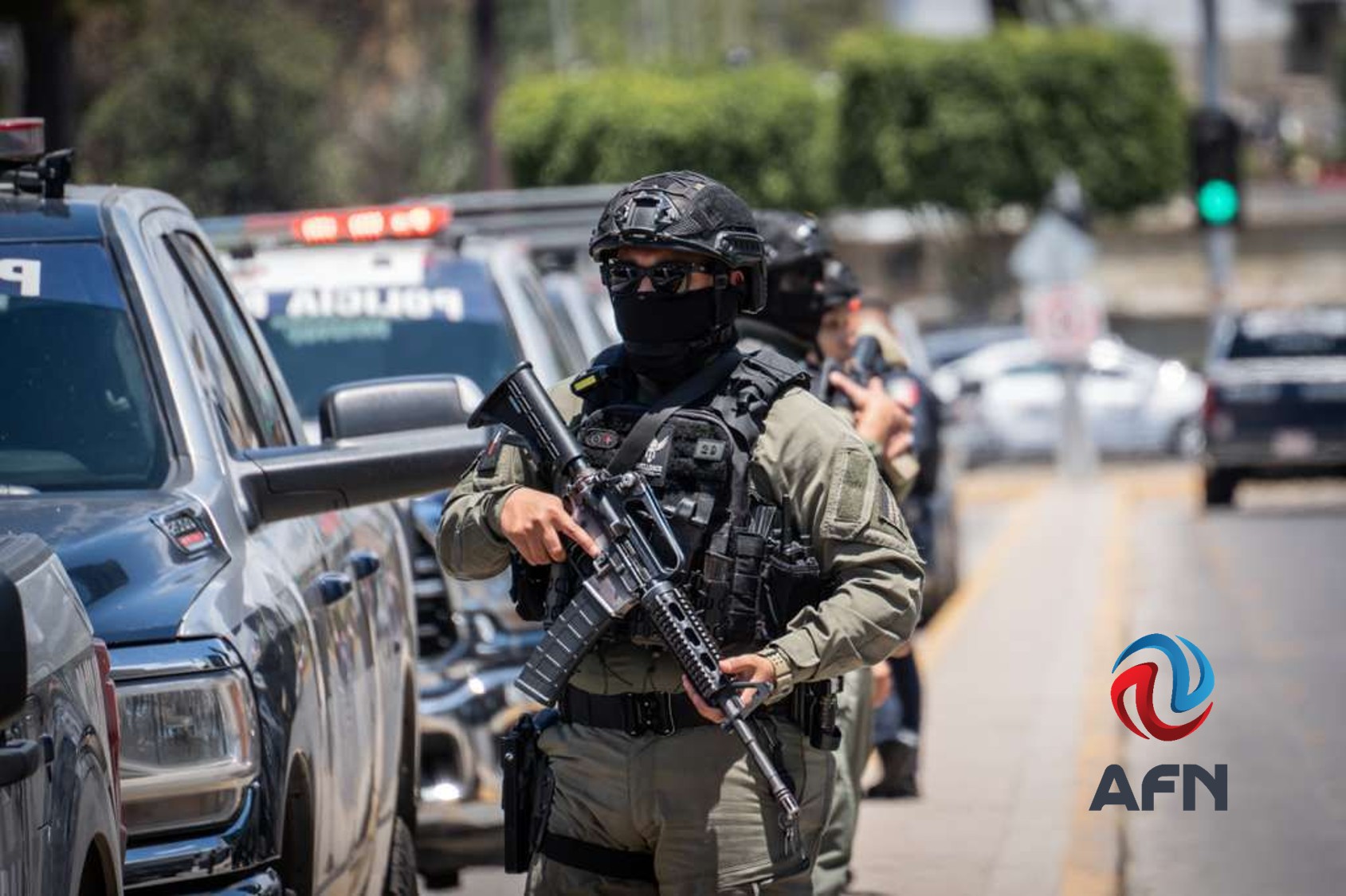 Trasladan a la FGR en Tijuana a detenido con casi media tonelada de meta