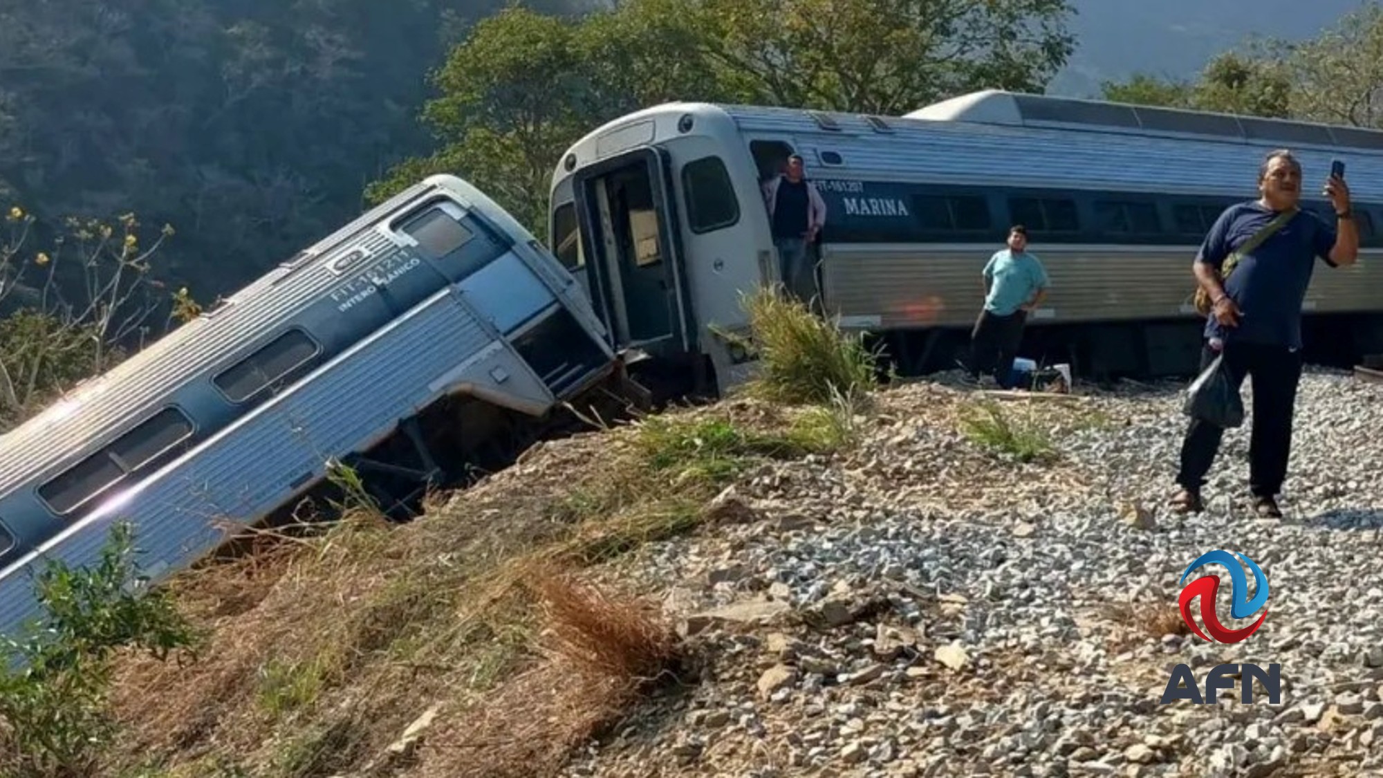 Descarrila Tren Interoceánico en Oaxaca; hay al menos 20 heridos