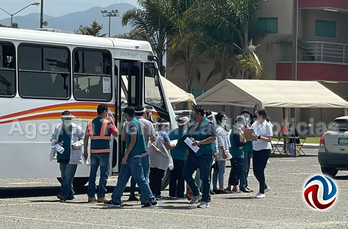 Vacunan a más de 4 mil 500 en tres horas en Tijuana 