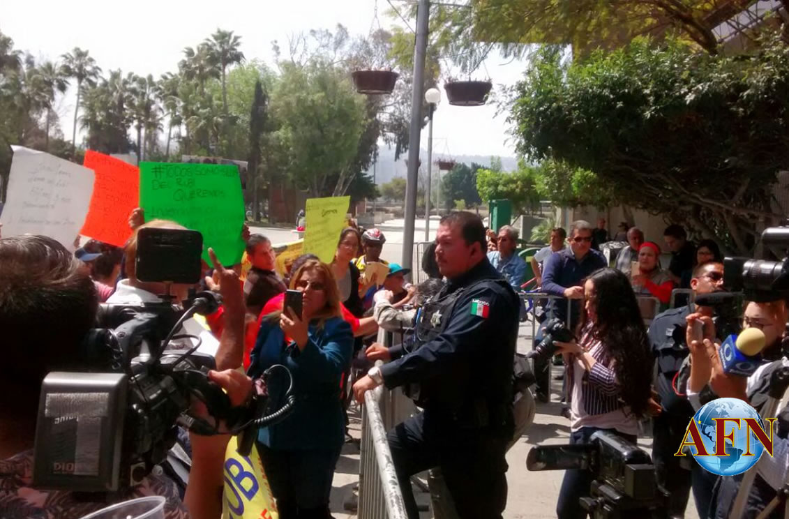 Vecinos del Rubí se manifestaron en Palacio