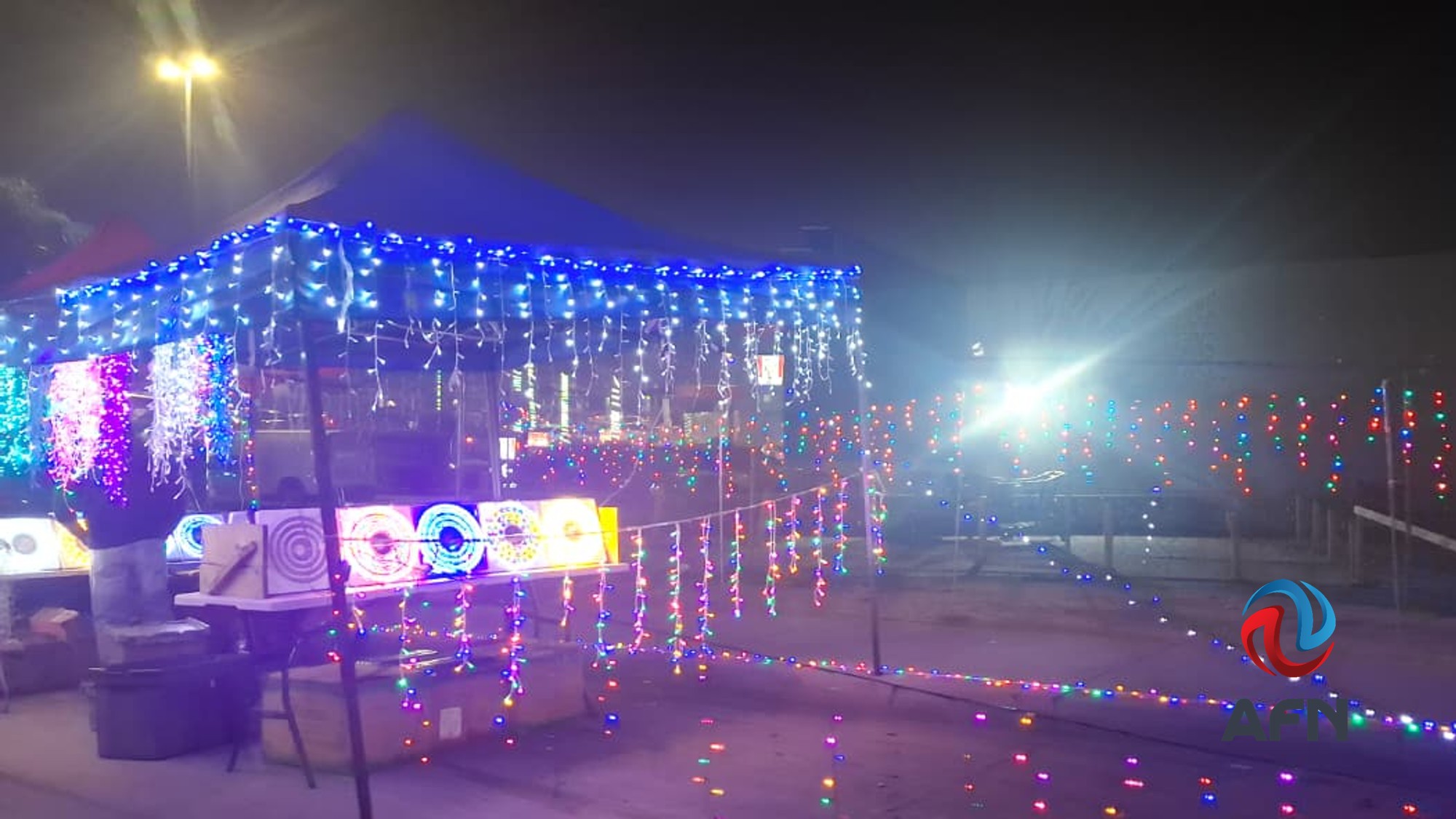 Destaca el comercio navideño en las calles de Tijuana