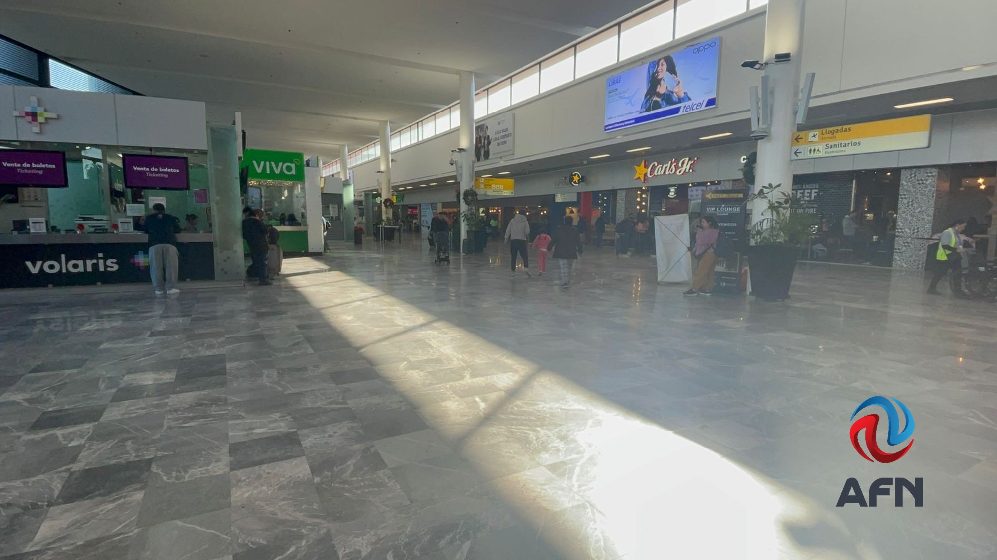 Persiste retraso de vuelos por neblina; baja presencia de pasajeros en aeropuerto
