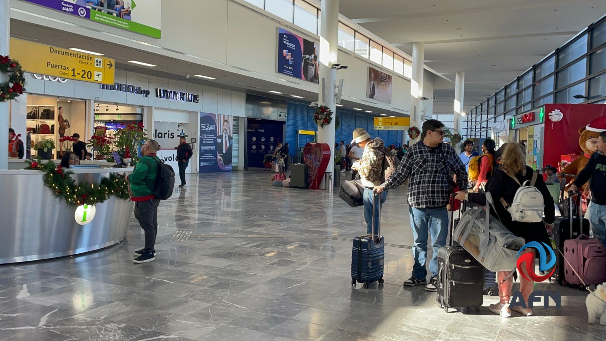 Persiste retraso de vuelos por neblina; baja presencia de pasajeros en aeropuerto