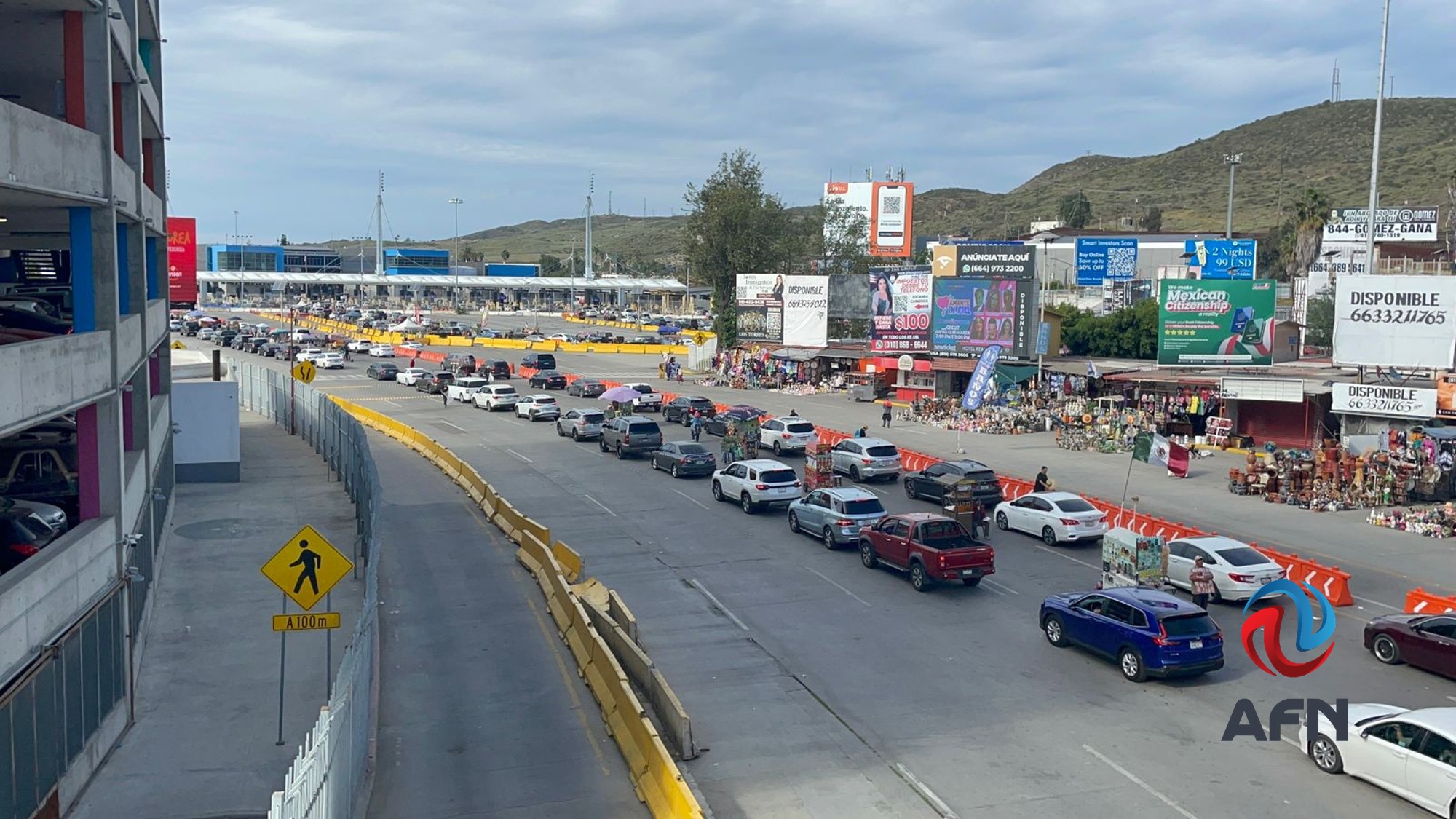 Regresan visitantes a EEUU tras pasar el fin de semana en la región