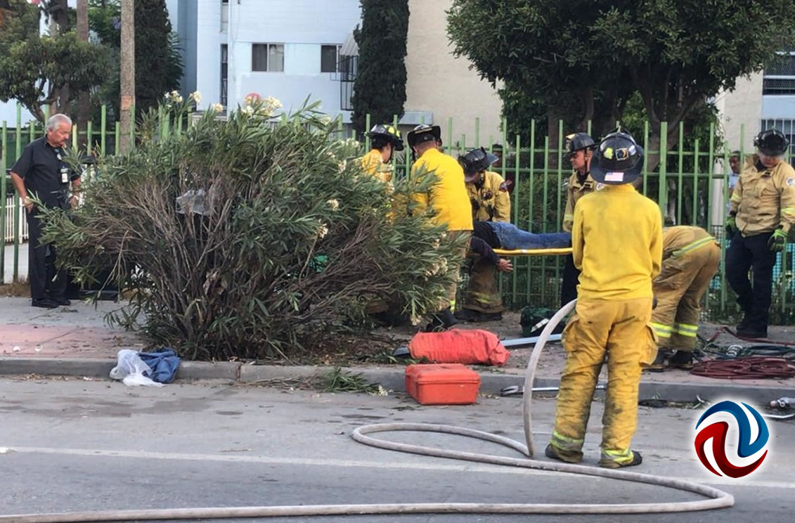 Volcadura causa tráfico en Rio