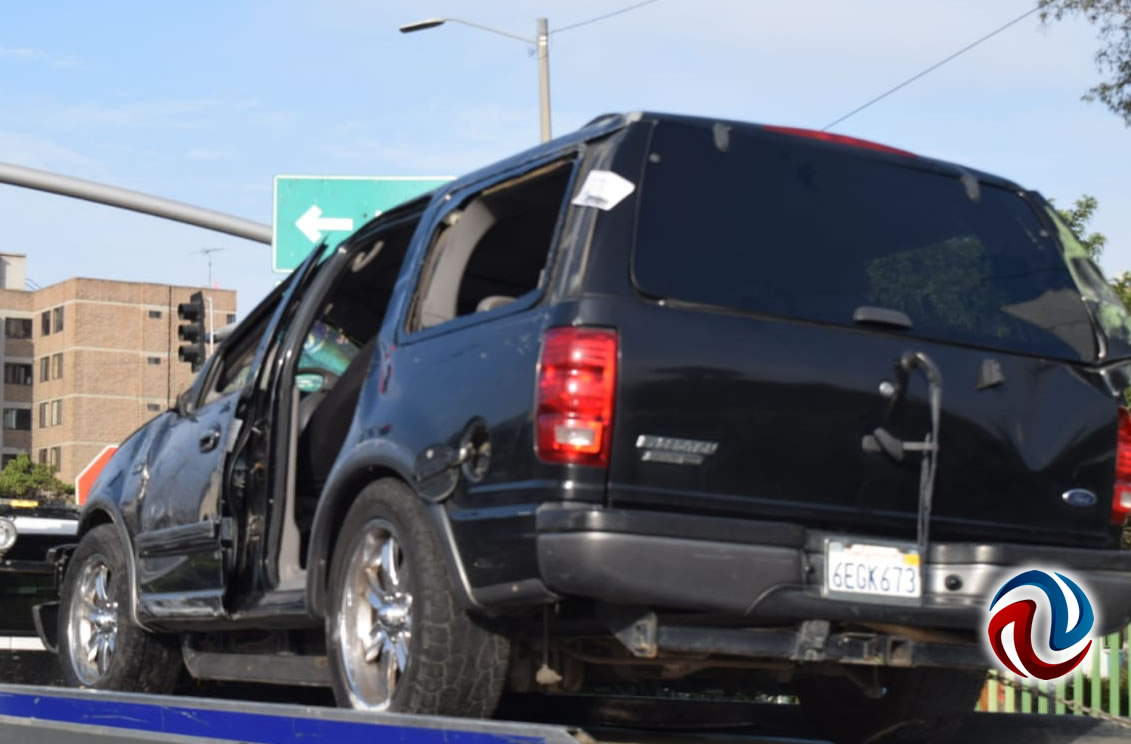 Volcadura causa tráfico en Rio
