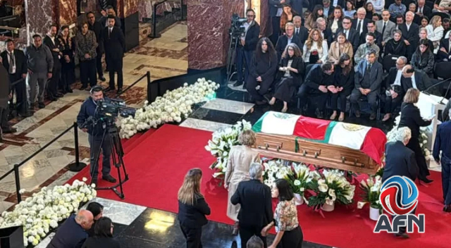 Rinden homenaje póstumo a Cuauhtémoc Cárdenas en Bellas Artes