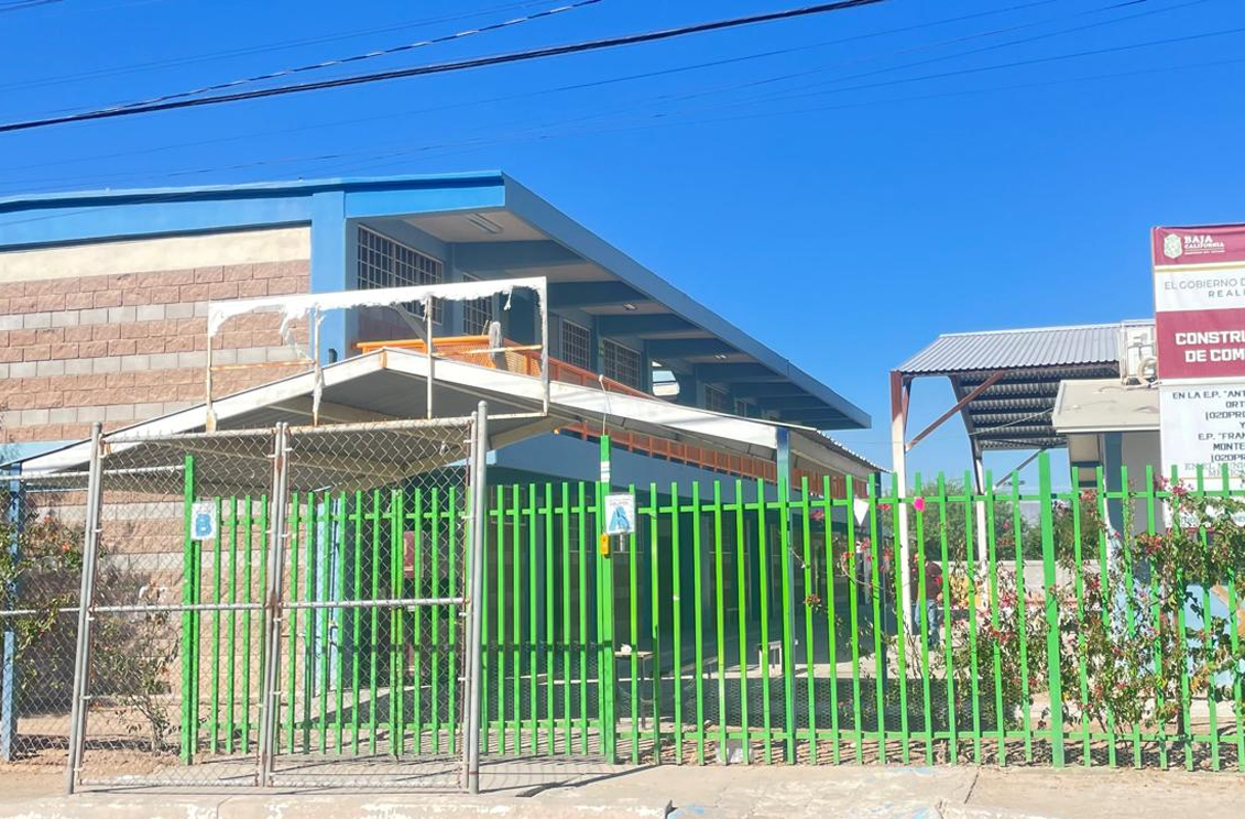 Protestan por falta de maestra en la primaria Antonio Puente