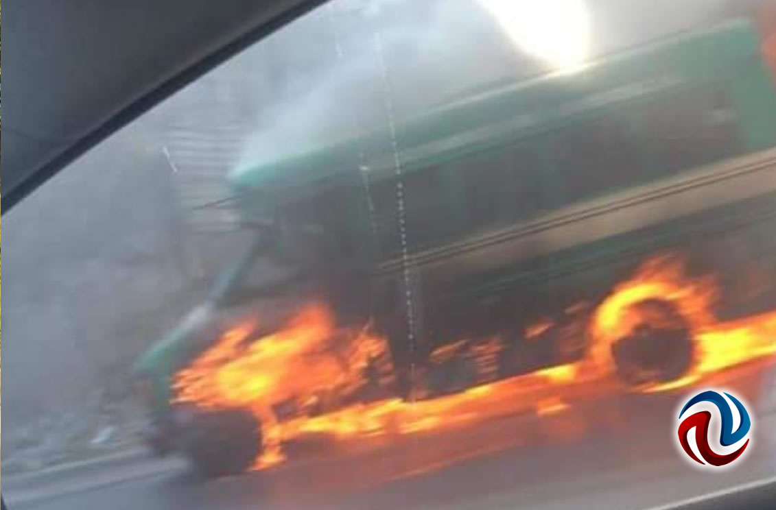 Se incendió Calafia mientras descendía por Libramiento Sur