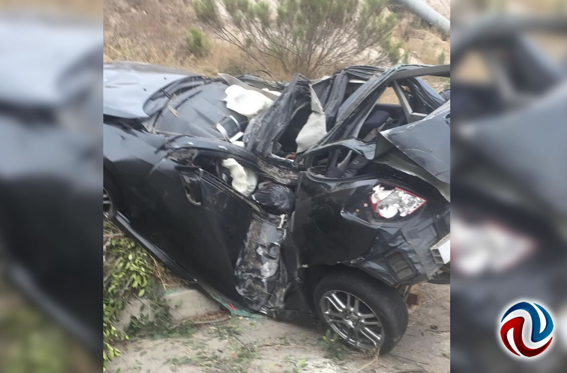 Murieron prensados en accidente automovilístico