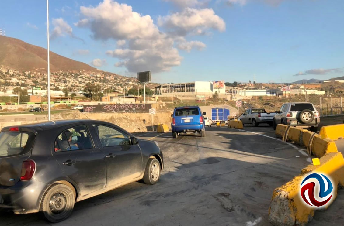 Por pronóstico de lluvias, cierran de nuevo el terraplén del puente Los Olivos