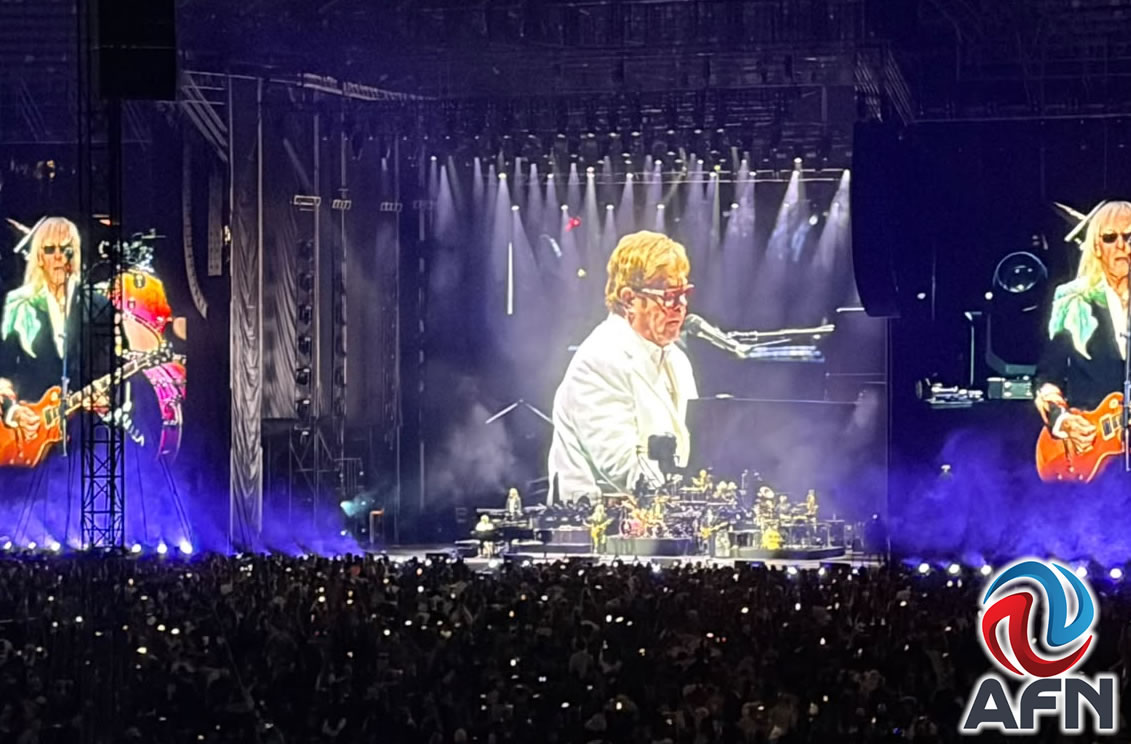 Tras 14 años de ausencia, Elton John regresó a México con su gira de despedida