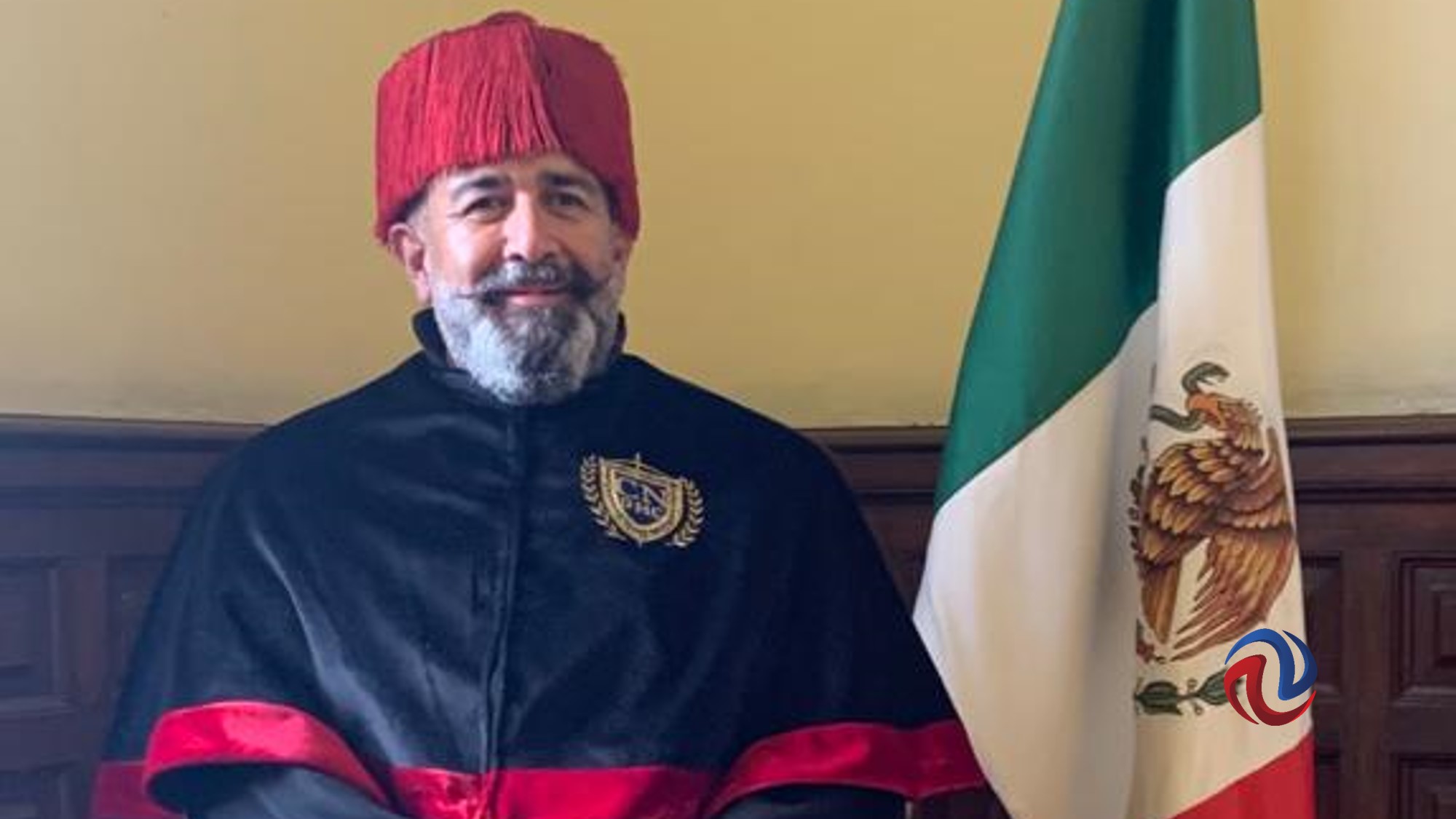 Recibe González Vergara título honorifico de Doctor Honoris Causa