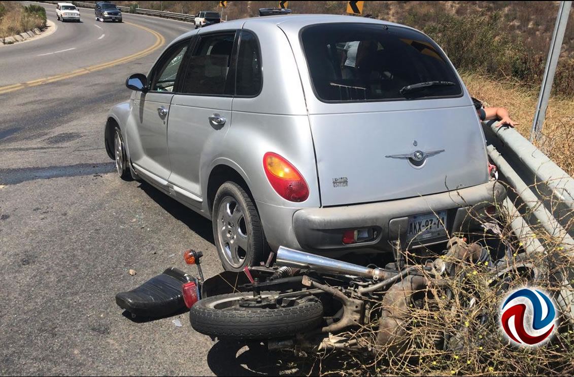 Muere motociclista en choque con auto